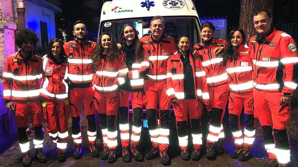 IsolaItalianambulancevolunteers.jpg