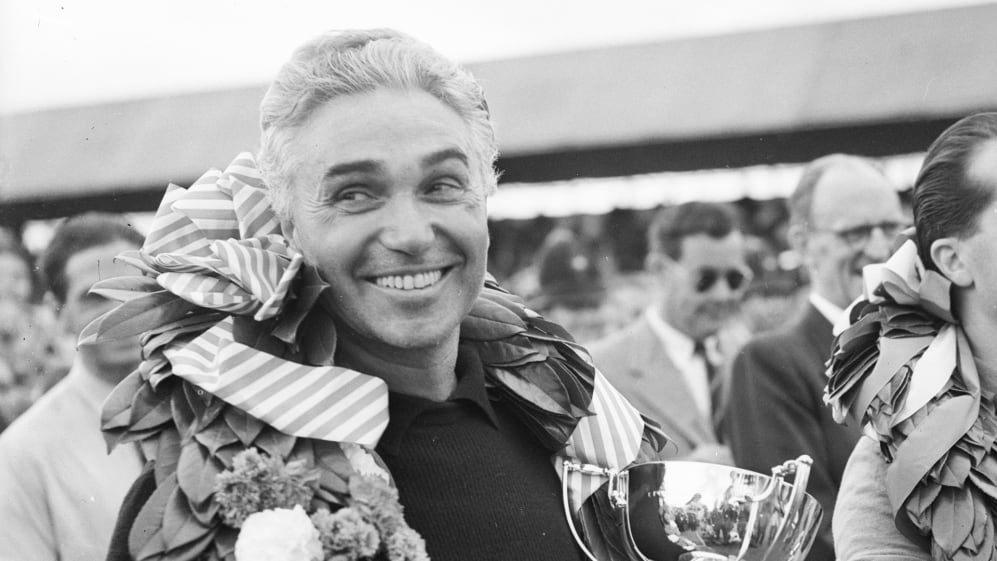 21st July 1952: Italian racing drivers Piero Taruffi (1906 - 1988, left) and Alberto Ascari (1918