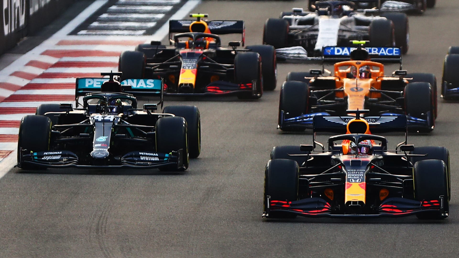 STRATEGY GUIDE What are the possible race strategies for the Abu Dhabi Grand Prix? Formula 1®