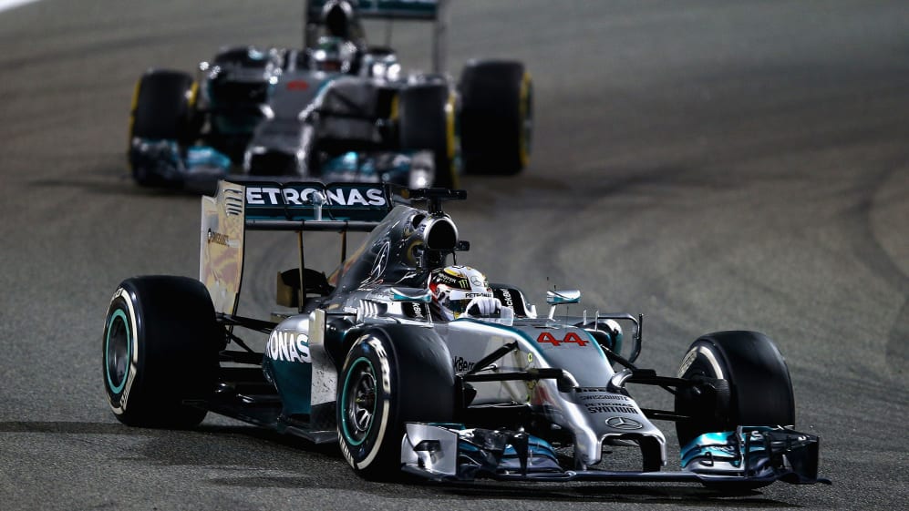 Bottas wins Japanese GP, Mercedes clinch record constructors