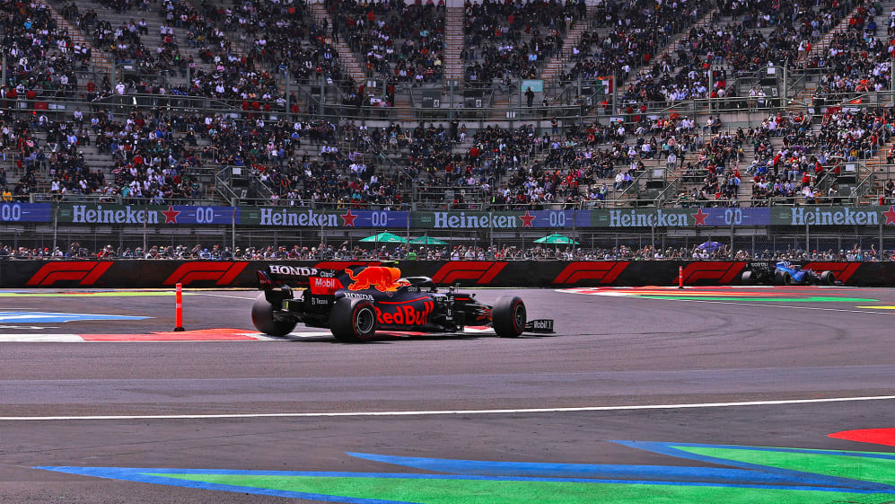 GettyImages-1351550254.jpg
