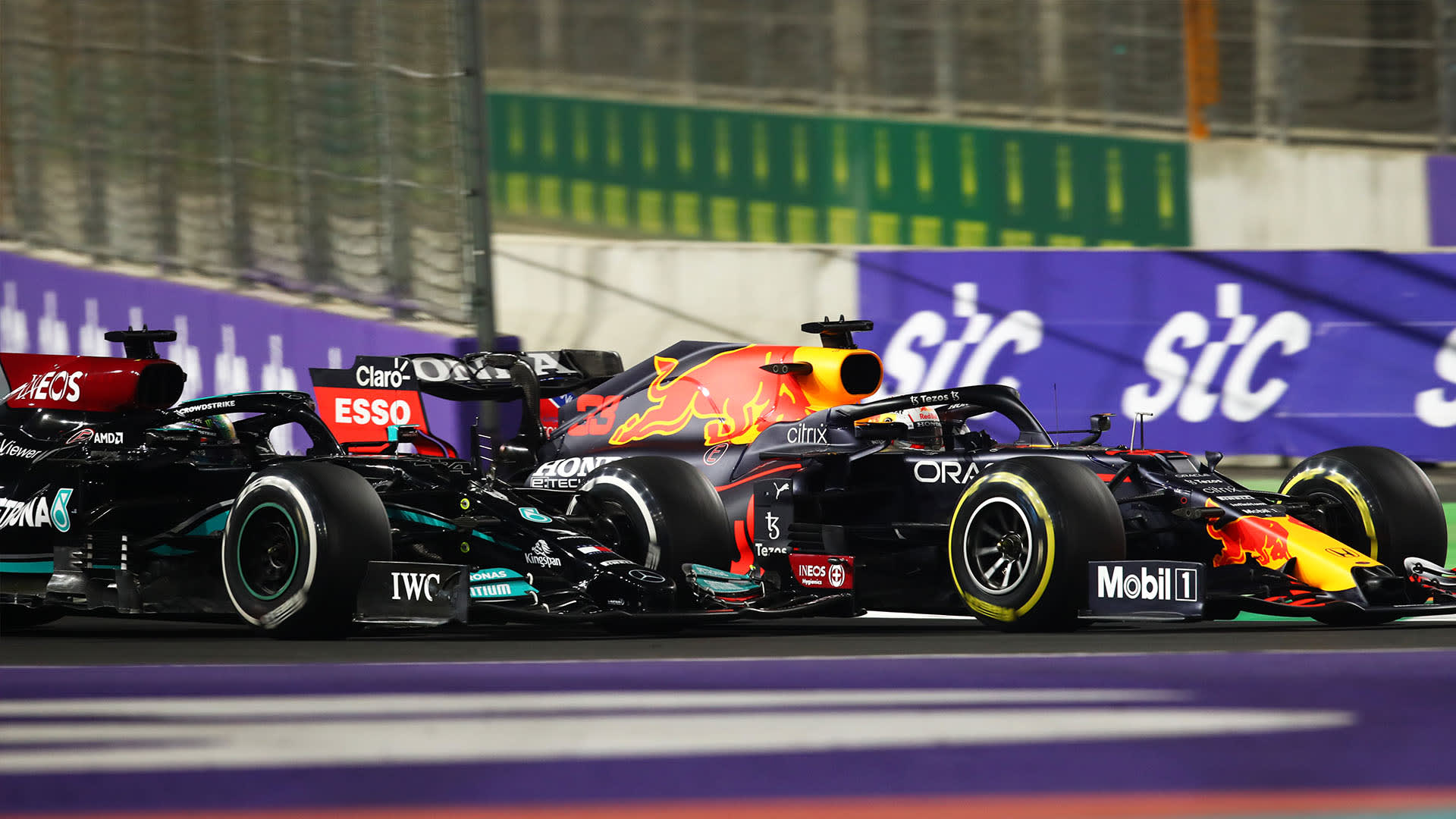 Hamilton wins crazy Saudi GP to level with Verstappen