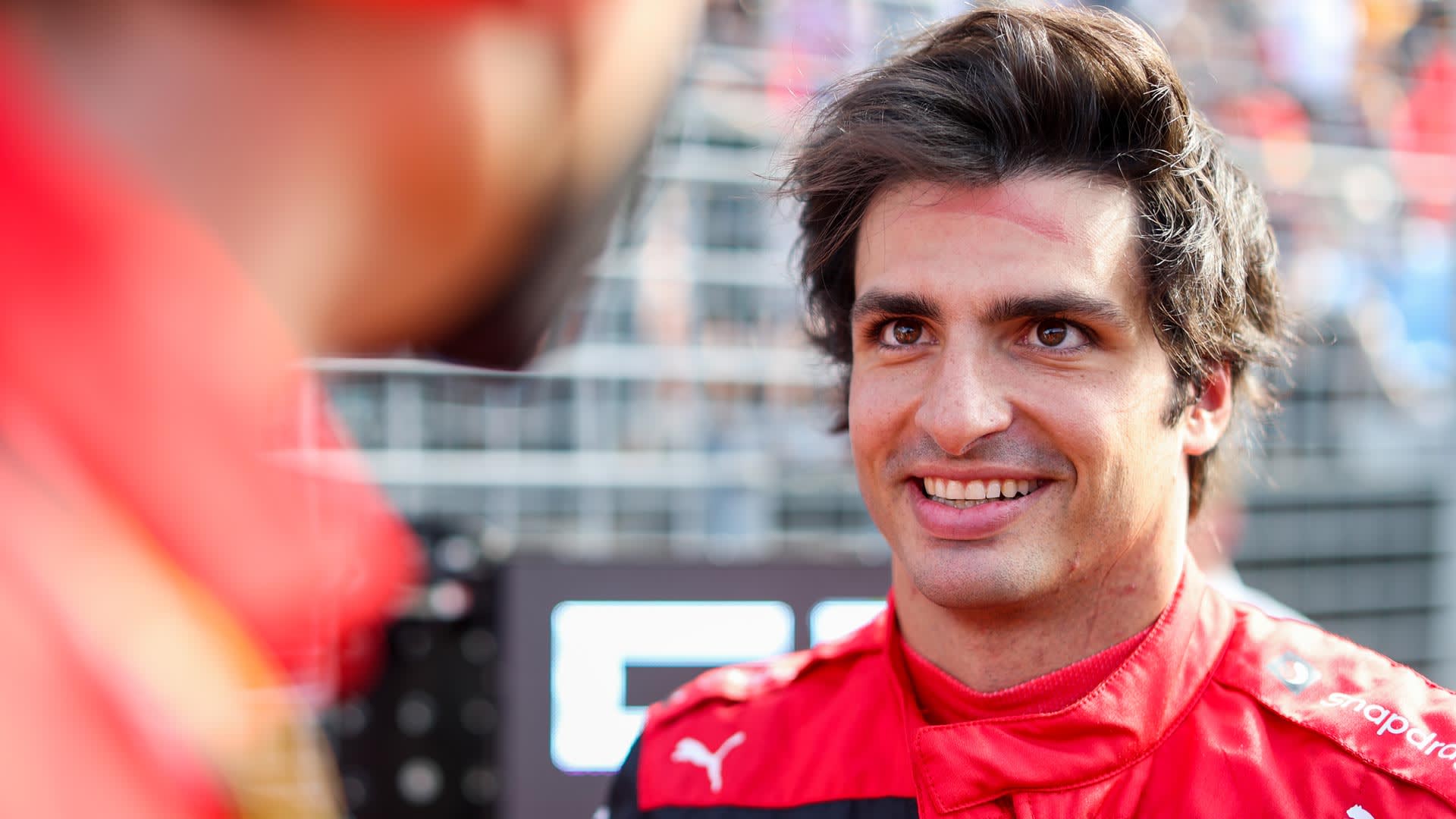 Will Italian GP trophy earn Sainz a new Ferrari deal or push him
