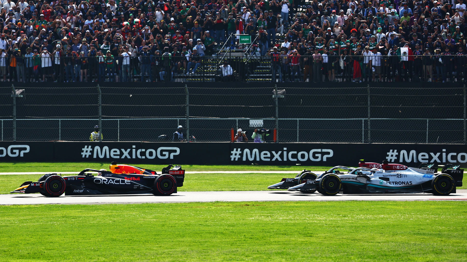 PALMER Could Mercedes have beaten Verstappen in Mexico City with bolder calls from the pit wall? Formula 1®