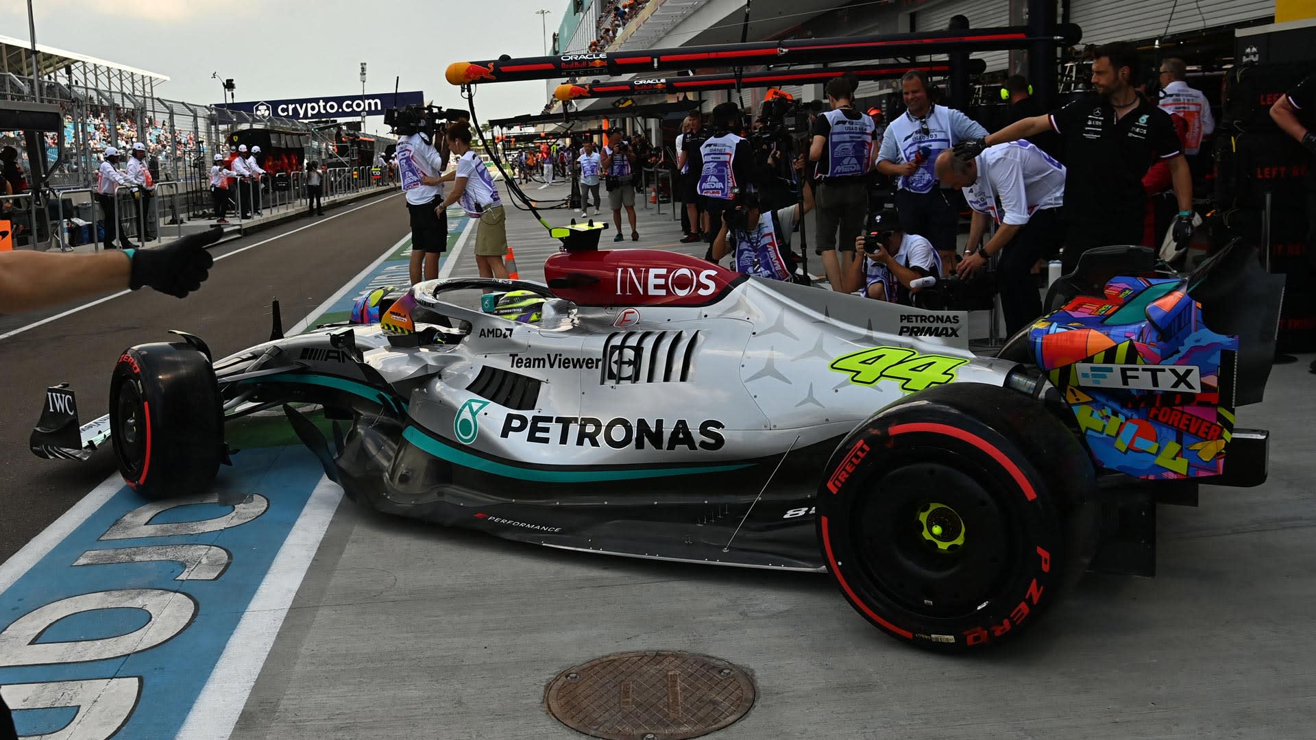Mercedes drivers cautiously optimistic on Miami GP upgrades while Hamilton praises Super Bowl-like build-up Formula 1®