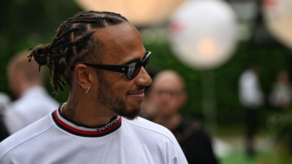 hamilton-singapore.jpg