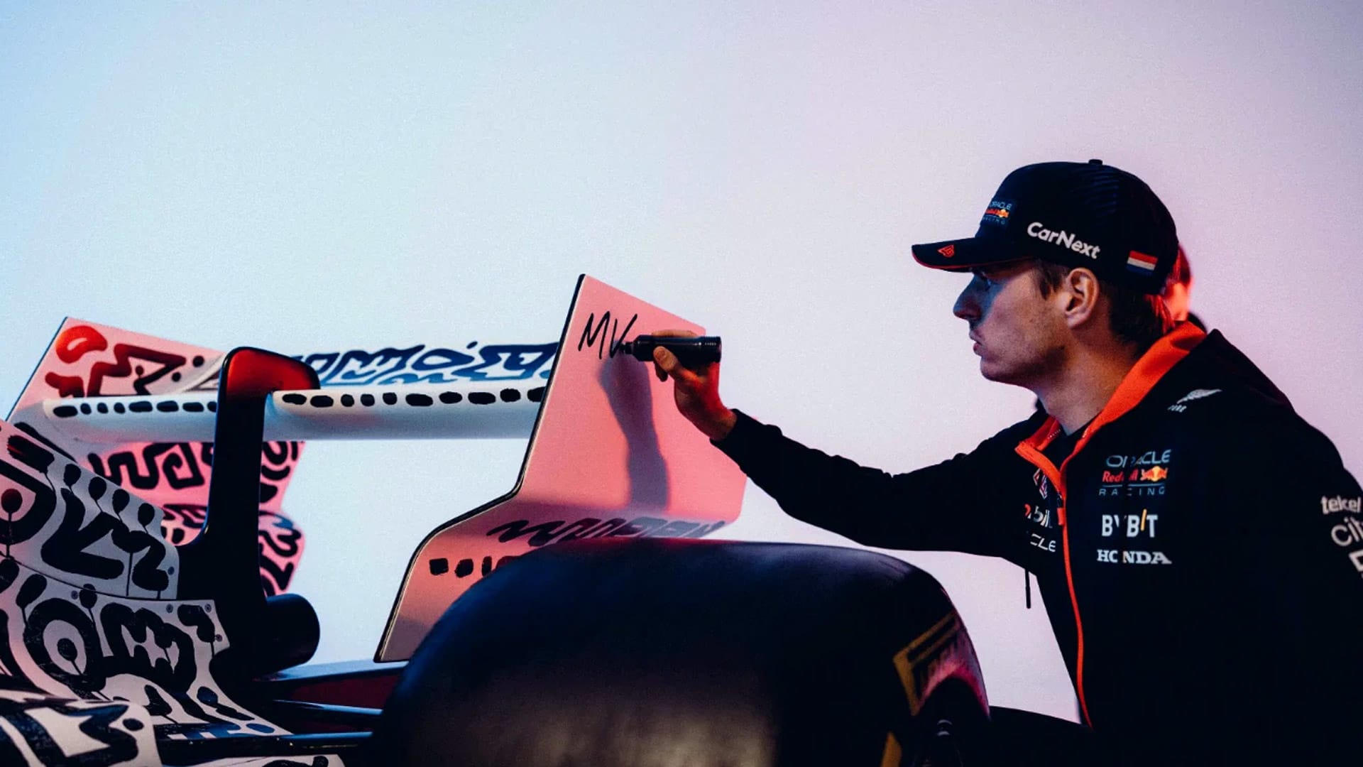 galleri Klimaanlæg Anklage Red Bull F1 livery competition 2023: Red Bull to race with fan-designed  liveries at three US-based Grands Prix in 2023 | Formula 1®