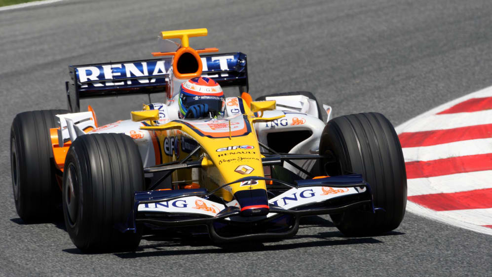 Romain Grosjean (FRA) Renault R28.
Formula One Testing, Barcelona, Spain, Day One, Thursday 12 June