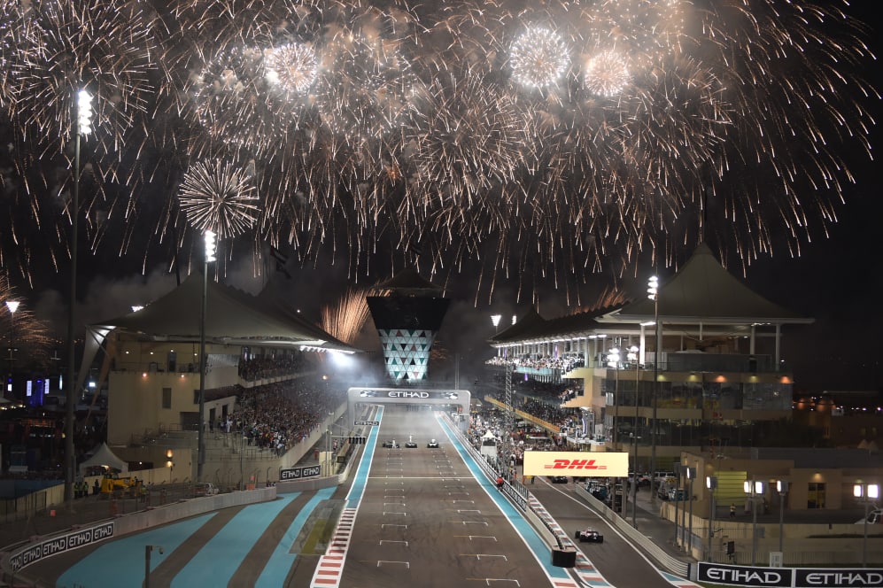 www.sutton-images.com
Race winner Valtteri Bottas (FIN) Mercedes-Benz F1 W08 Hybrid and Lewis