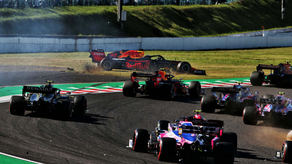 Max Verstappen (NLD) Red Bull Racing RB15 off the circuit at the start of the race.
13.10.2019.