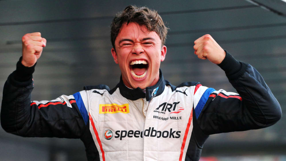 Race winner and F2 Champion Nyck De Vries (NLD) ART Grand Prix celebrates in parc