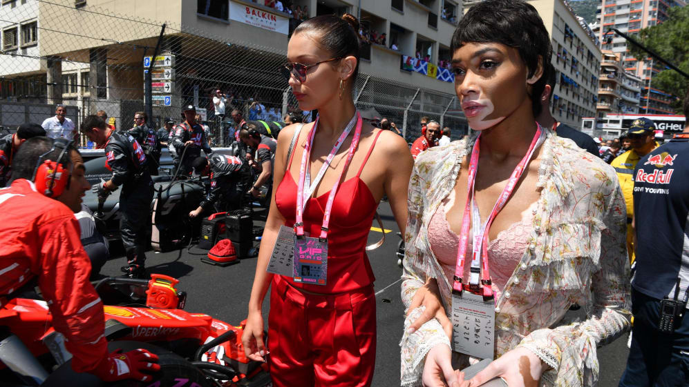 Bella Hadid (USA) Model and Winne Harlow (CDN) on the grid at Formula One World Championship, Rd6,