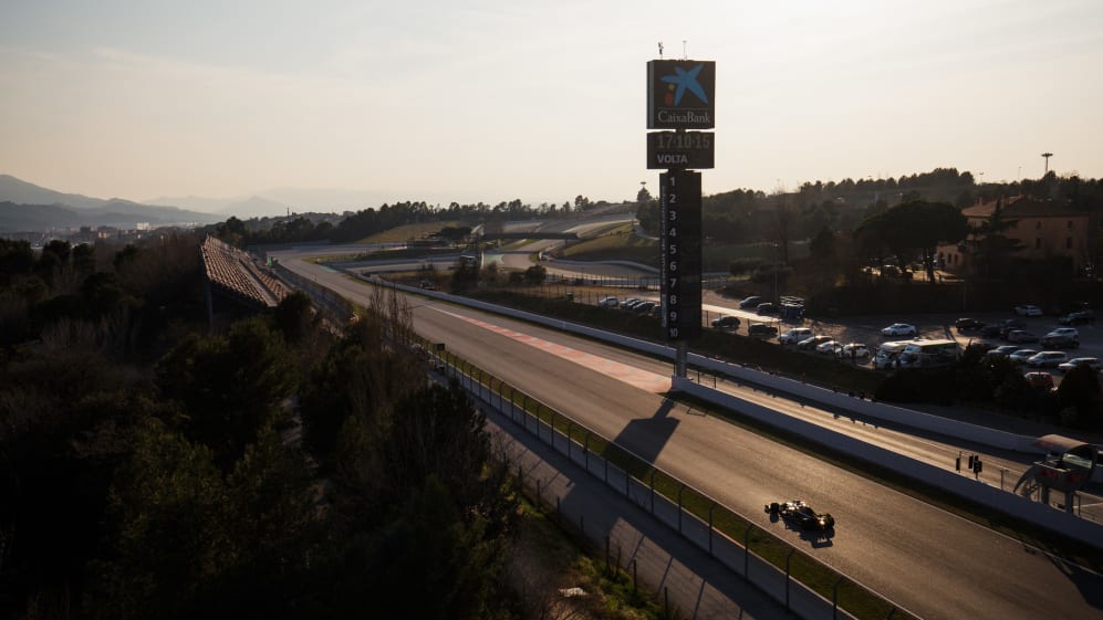 CIRCUIT DE BARCELONA-CATALUNYA, SPAIN - FEBRUARY 28: Daniel Ricciardo, Renault F1 Team R.S. 19