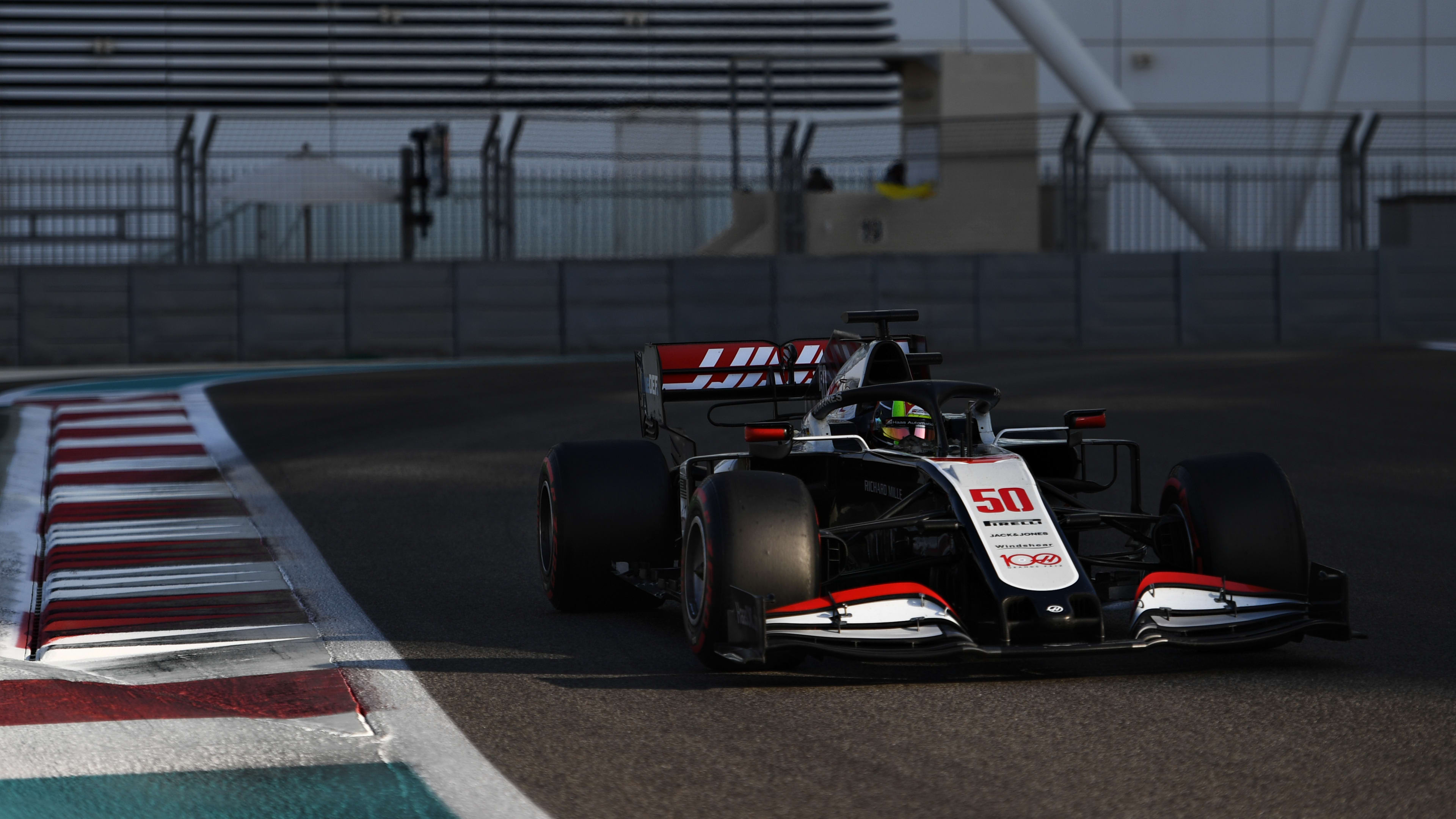 Haas become final team to reveal 2021 launch date | Formula 1®