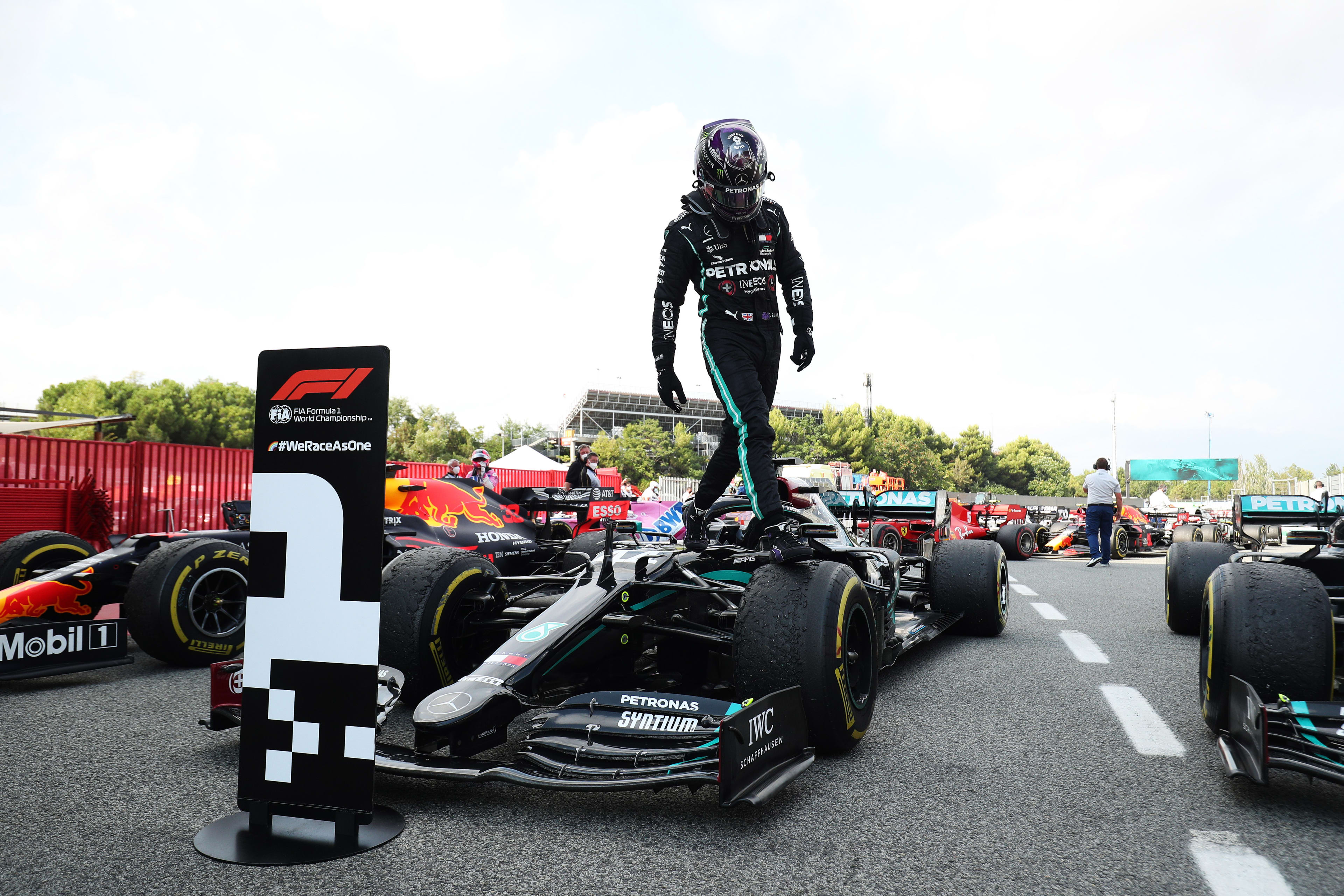 Spanish Grand Prix 2020 race report and highlights Dominant Hamilton eases to fifth Spanish GP win as Verstappen splits Mercedes Formula 1®