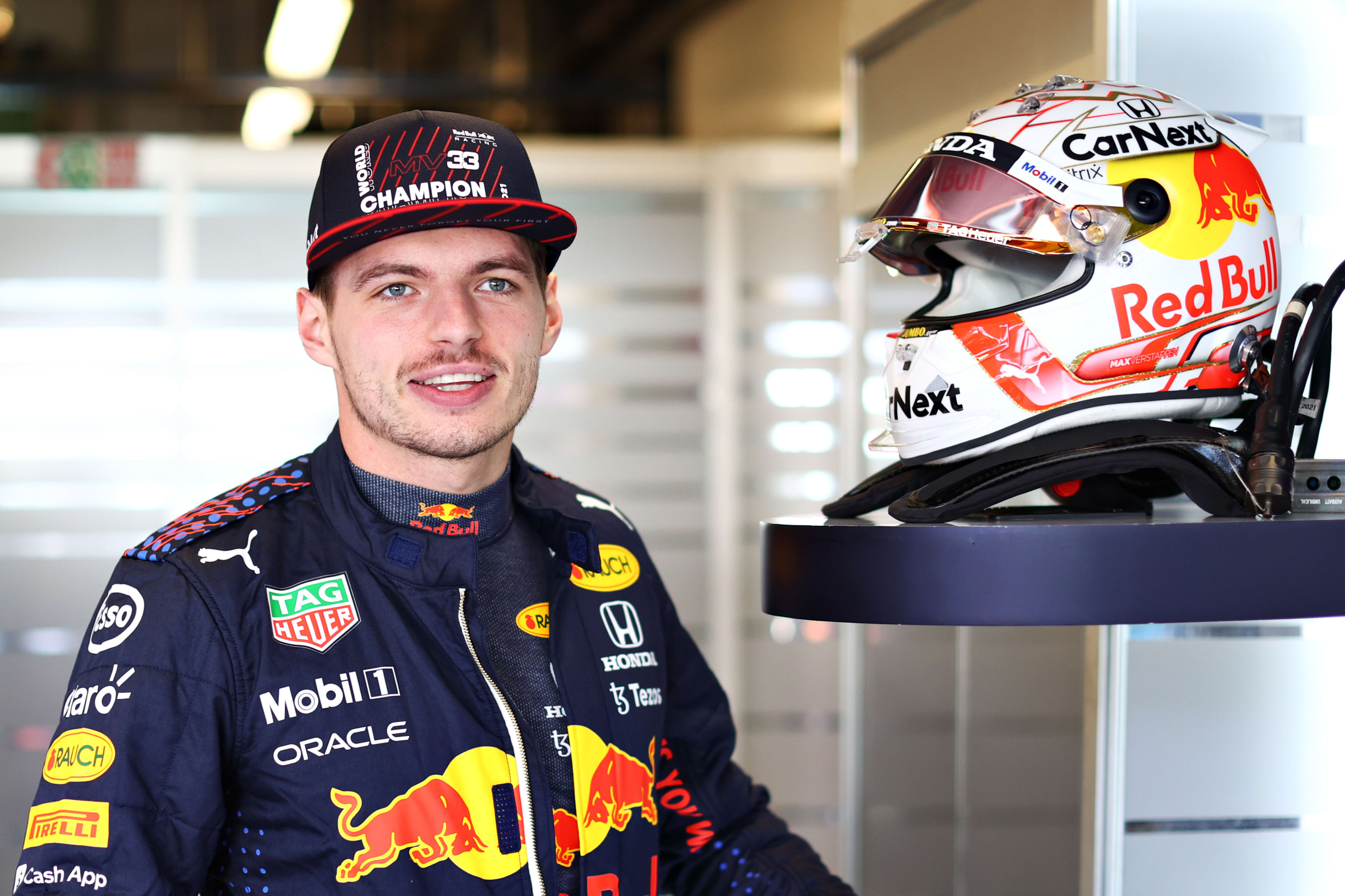 Verkeerd Verschuiving Anders Champion Max Verstappen to run No.1 on Red Bull in 2022 as he reveals  congratulations from Wolff and Hamilton| Formula 1
