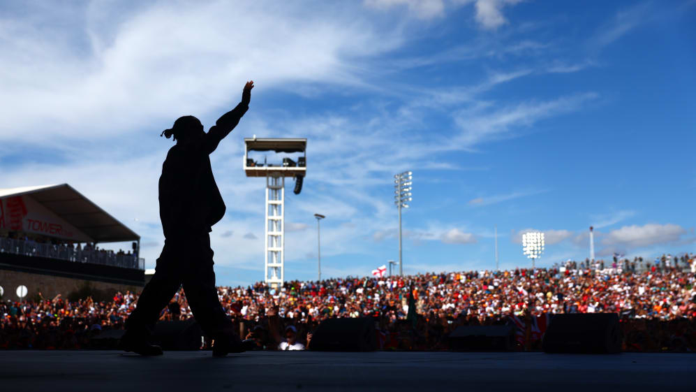AUSTIN, TEXAS - OCTOBER 22: Lewis Hamilton of Great Britain and Mercedes greets the crowd on the