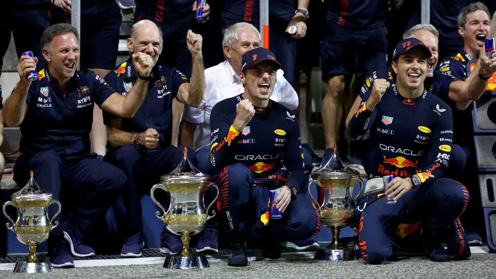 BAHREIN, BAHREIN - 5 DE MARZO: Ganador de la carrera Max Verstappen de Holanda y Oracle Red Bull