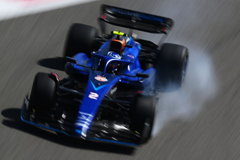 BAHRAIN, BAHRAIN - FEBRUARY 24: Logan Sargeant of United States driving the (2) Williams FW45