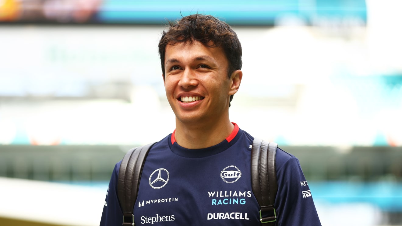 Albon signs multi-year contract extension with Williams