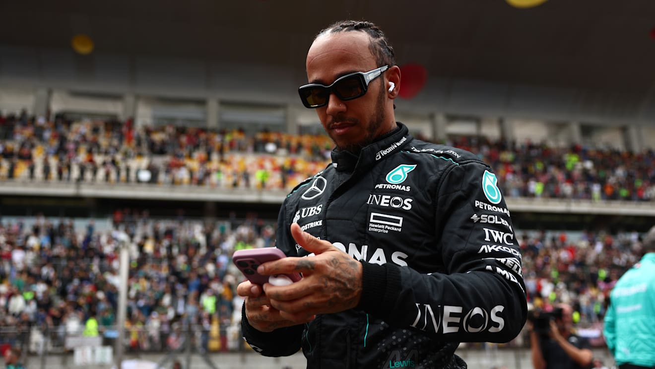 Mercedes reveal how Hamilton created motivational WhatsApp group during fractious 2021 season