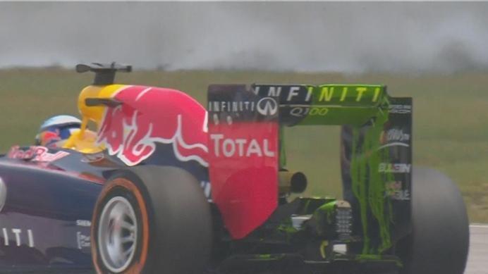 Flo-vis paint on Sebastian Vettel's Red Bull shows the team how the airflow passes over the rear wing. © FOWC Ltd