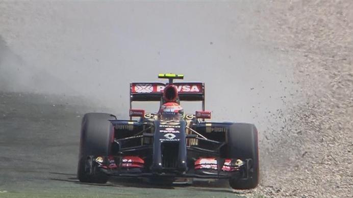 Lotus's Pastor Maldonado runs wide into the gravel at the exit of Turn 12, but no harm appears to be done. © FOWC Ltd