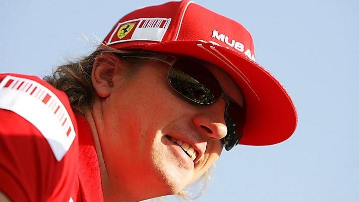 Kimi Raikkonen (FIN) Ferrari on the drivers parade. Formula One World Championship, Rd 17, Abu Dhabi Grand Prix, Race Day, Yas Marina Circuit, Abu Dhabi, UAE, Sunday, 1 November 2009. © Sutton Images