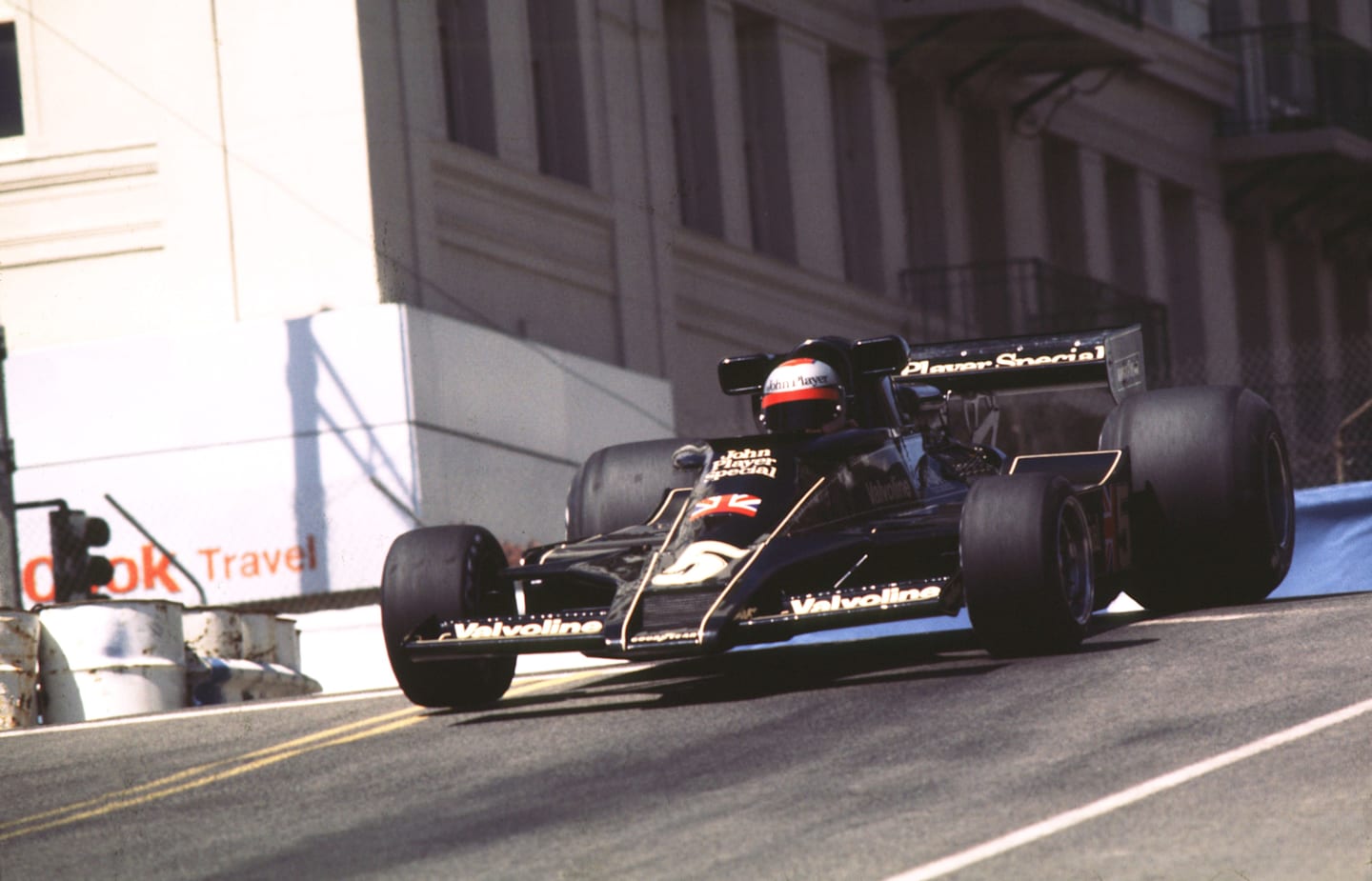 Mario Andretti (Lotus), United States Grand Prix West, Rd 4, Long Beach, USA, 3 April 1977 © LAT Photographic