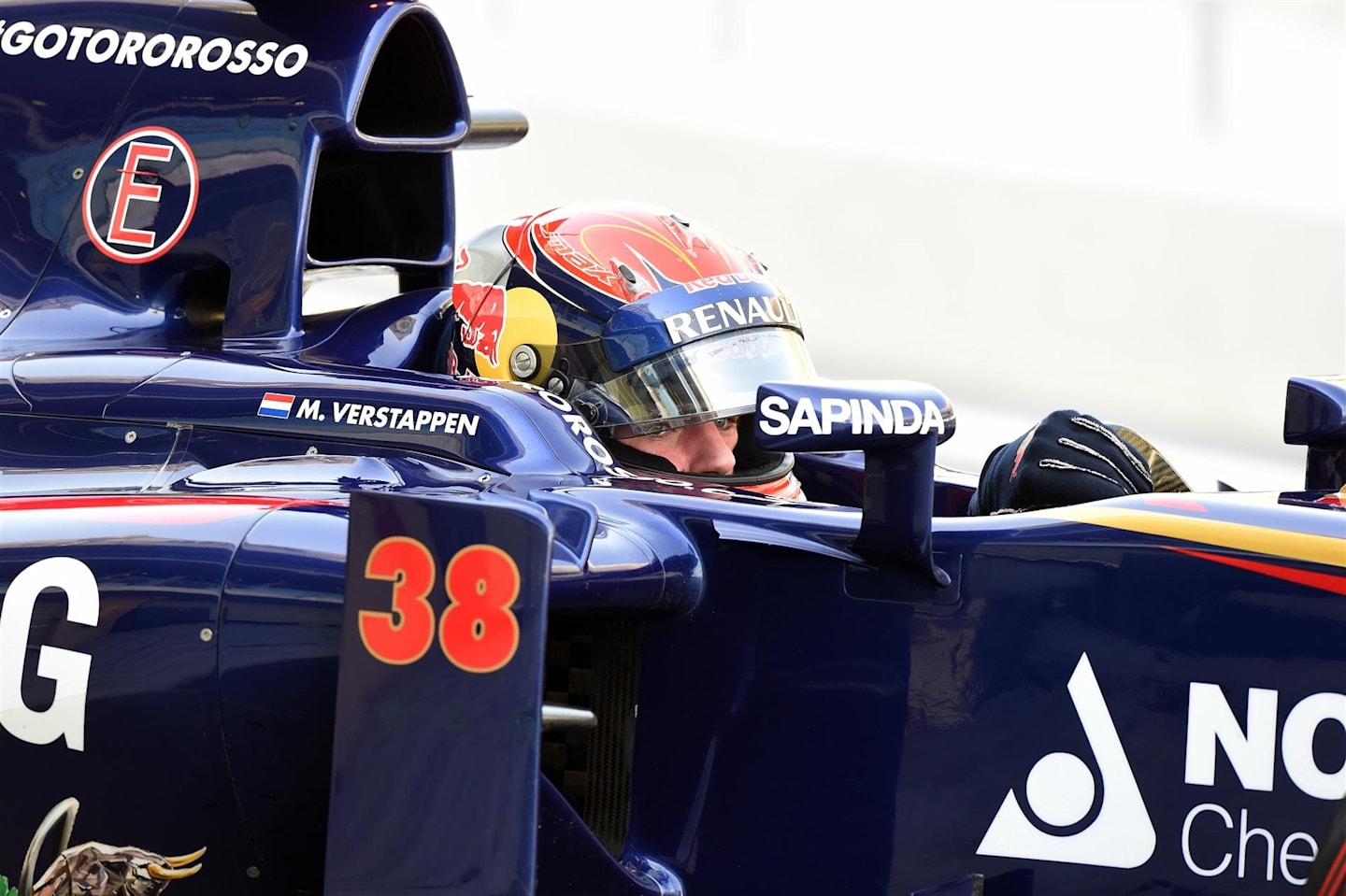 Max Verstappen (NDL) Scuderia Toro Rosso STR9. Formula One Testing, Yas Marina Circuit, Abu Dhabi, UAE, Wednesday, 26 November 2014