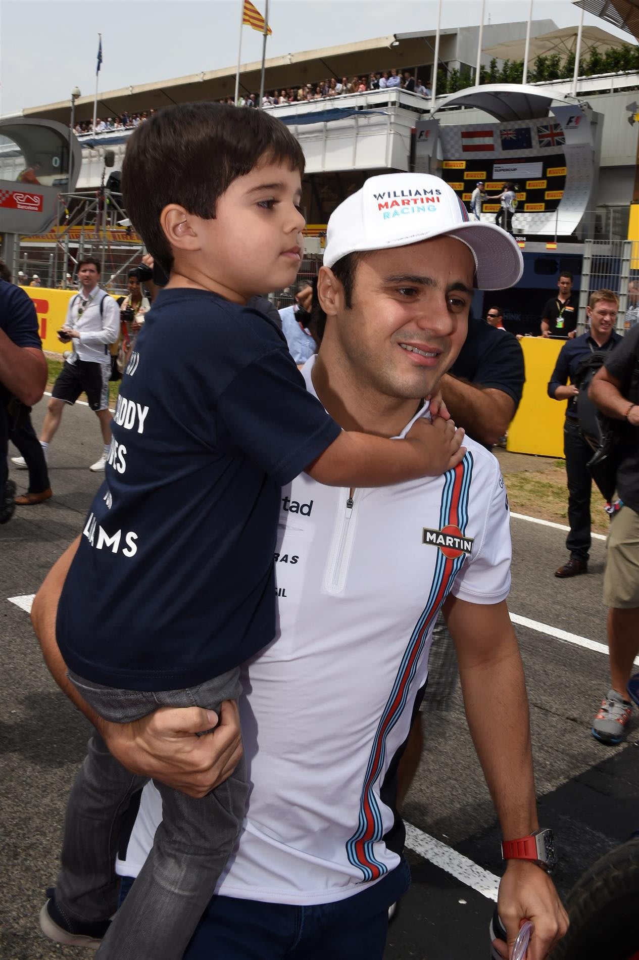 Felipe Massa (BRA) Williams on the drivers parade with his son Felipinho Massa (BRA). Formula One World Championship, Rd5, Spanish Grand Prix, Race, Barcelona, Spain, Sunday, 11 May 2014