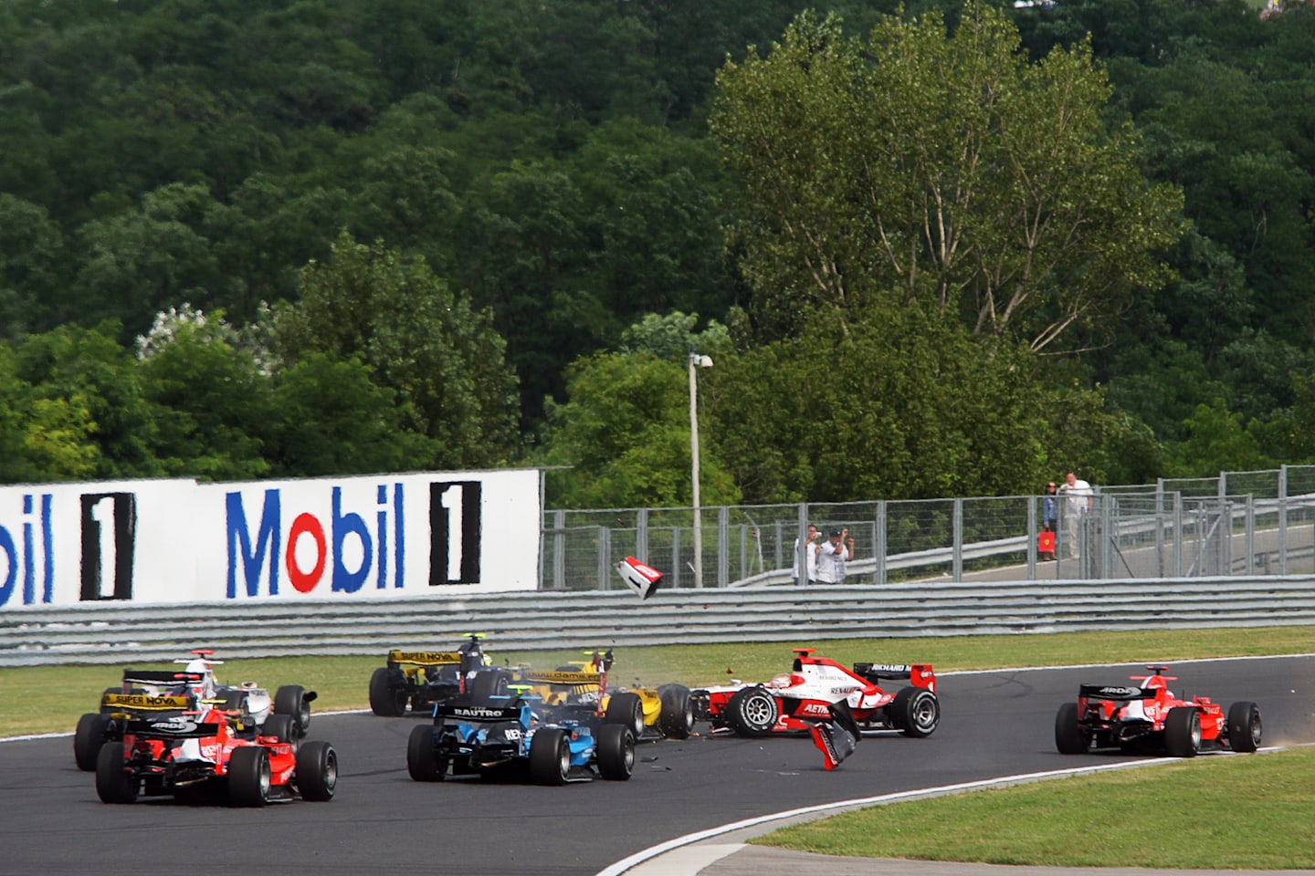 Jules Bianchi (FRA) ART Grand Prix and Ho-Ping Tung (CHN) Renault Third Driver crash at the start of the race. GP2 Series, Rd 7, Race 1, Budapest, Hungary, Saturday 31 July 2010