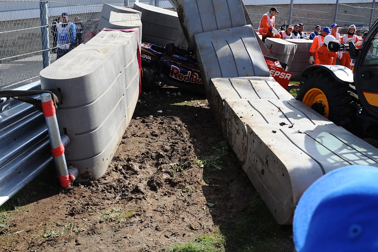 Accidente de Carlos Sainz sin consecuencias para el piloto G.P. de Rusia 15 prueba del Mundial en