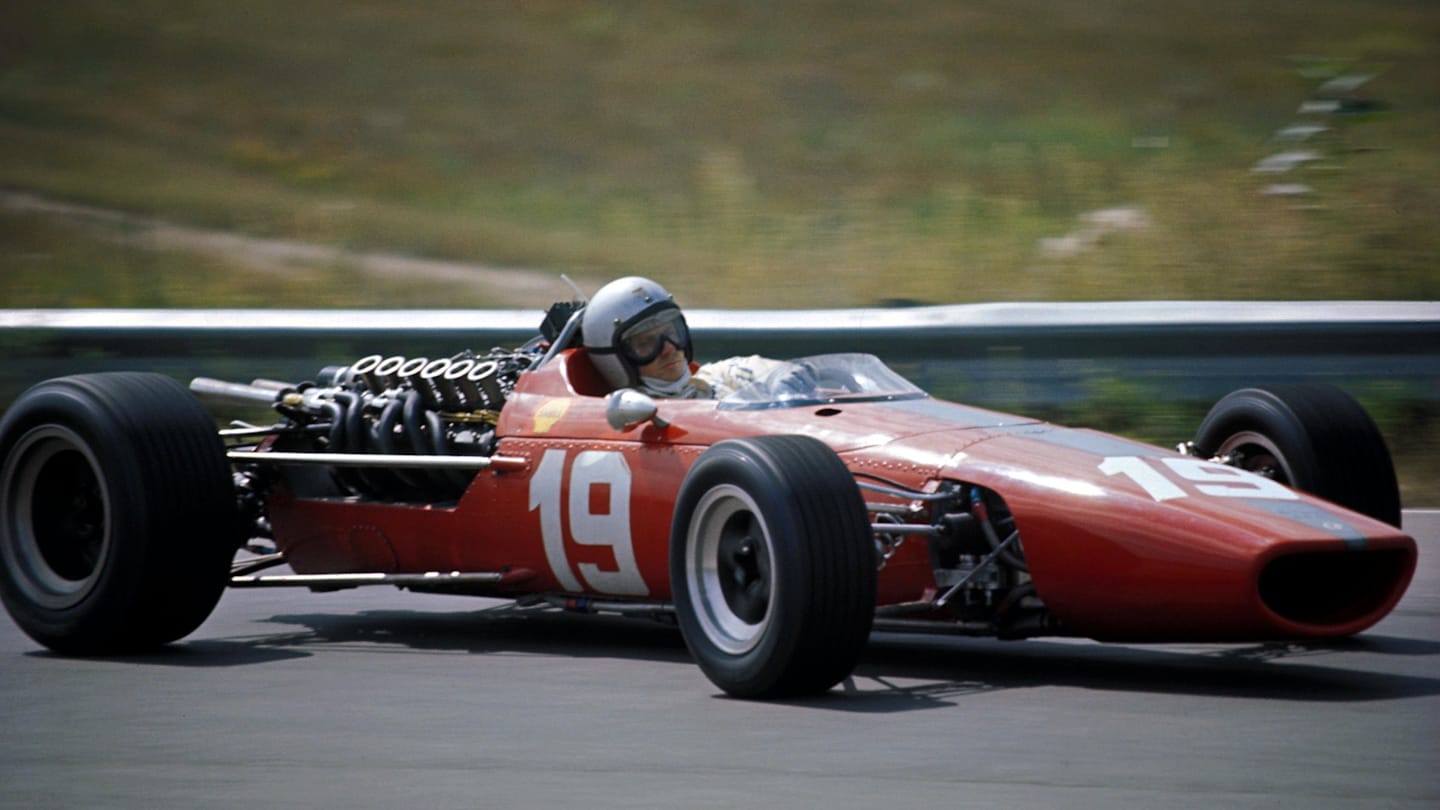 Bruce McLaren (NZL) McLaren BRM M5A, 7th place.  Formula One World Championship, Rd8, Canadian