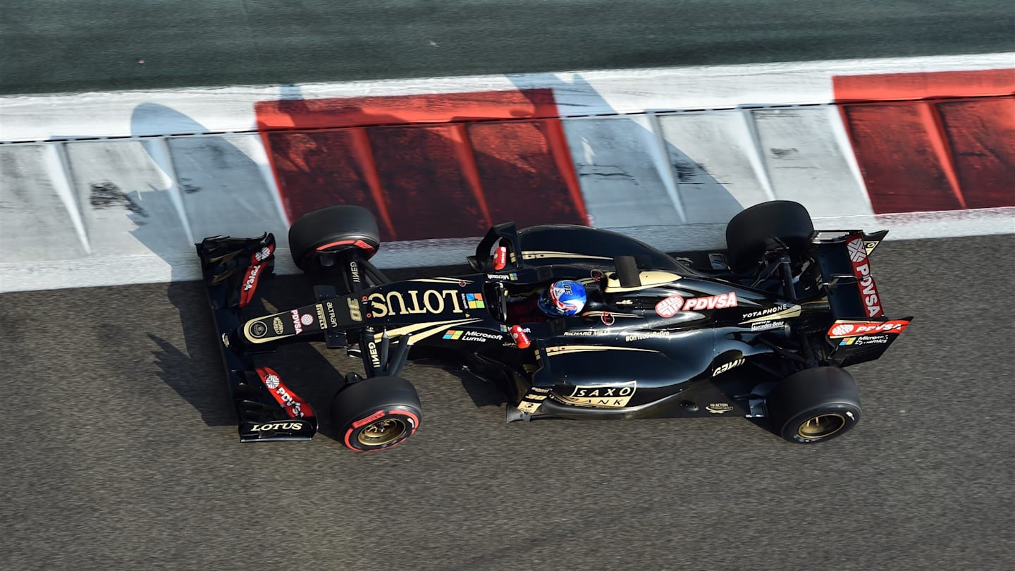 Jolyon Palmer (GBR) Lotus E23 Hybrid at Formula One Testing, Yas Marina Circuit, Abu Dhabi, UAE,