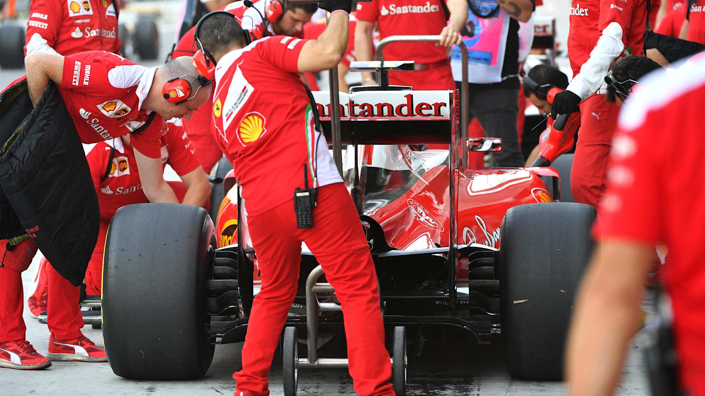 Kimi Raikkonen (FIN) Ferrari SF16-H at Formula One World Championship, Rd21, Abu Dhabi Grand Prix, Practice, Yas Marina Circuit, Abu Dhabi, UAE, Friday 25 November 2016. © Sutton Images