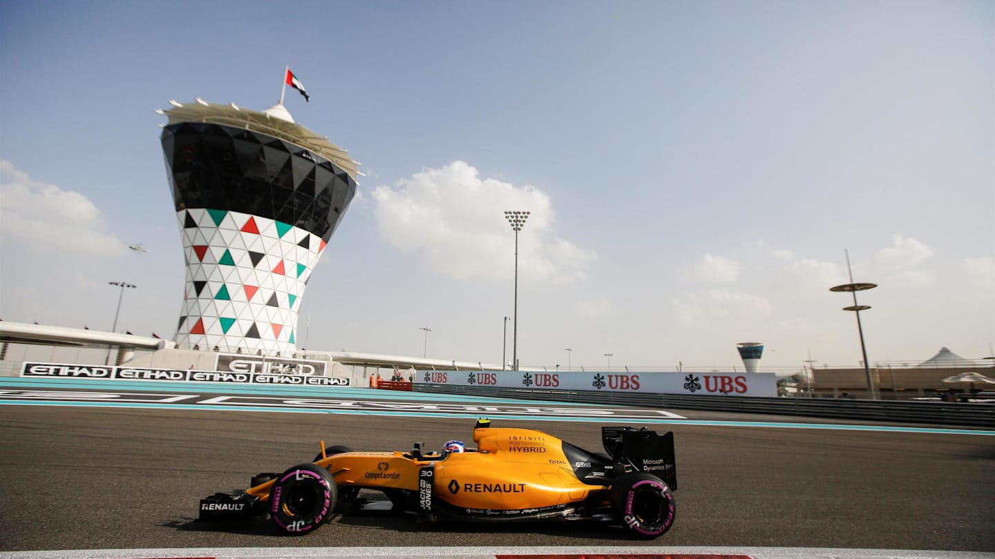 Jolyon Palmer (GBR) Renault Sport F1 Team RS16 at Formula One World Championship, Rd21, Abu Dhabi Grand Prix, Qualifying, Yas Marina Circuit, Abu Dhabi, UAE, Saturday 26 November 2016. © Sutton Images