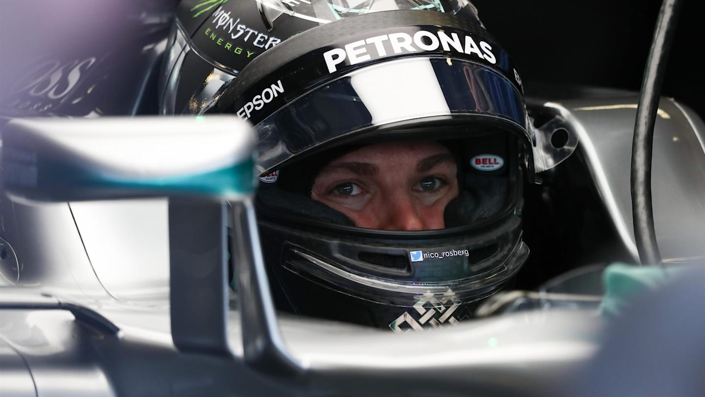 Nico Rosberg (GER) Mercedes AMG F1 at Formula One World Championship, Rd21, Abu Dhabi Grand Prix, Qualifying, Yas Marina Circuit, Abu Dhabi, UAE, Saturday 26 November 2016. © Sutton Images