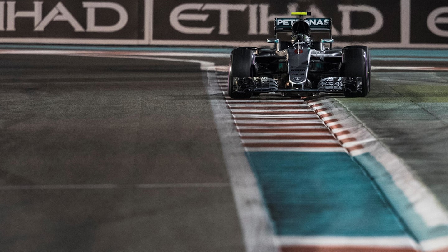 Nico Rosberg (GER) Mercedes-Benz F1 W07 Hybrid at Formula One World Championship, Rd21, Abu Dhabi Grand Prix, Qualifying, Yas Marina Circuit, Abu Dhabi, UAE, Saturday 26 November 2016. © Sutton Images