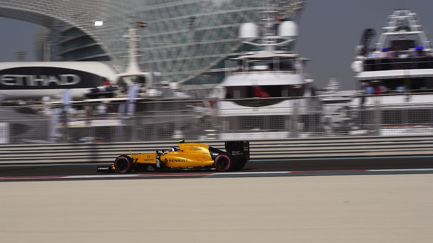 Jolyon Palmer (GBR) Renault Sport F1 Team RS16 at Formula One World Championship, Rd21, Abu Dhabi Grand Prix, Qualifying, Yas Marina Circuit, Abu Dhabi, UAE, Saturday 26 November 2016. © Sutton Images