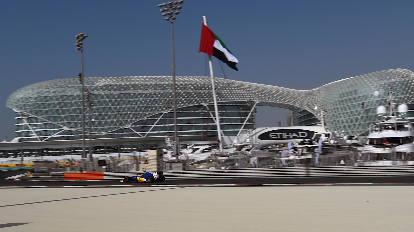 Marcus Ericsson (SWE) Sauber C35 at Formula One World Championship, Rd21, Abu Dhabi Grand Prix, Qualifying, Yas Marina Circuit, Abu Dhabi, UAE, Saturday 26 November 2016. © Sutton Images