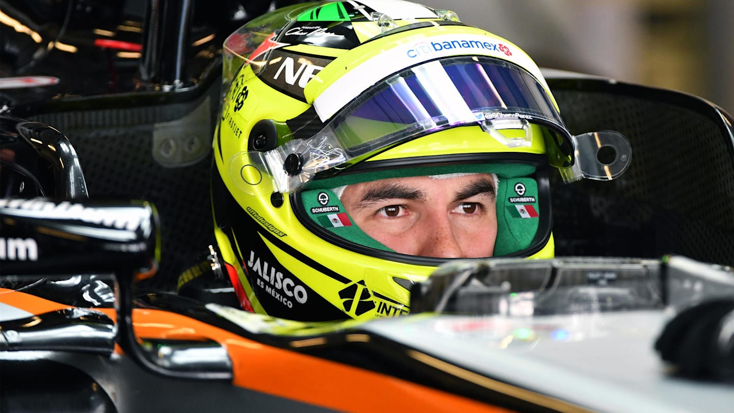 Sergio Perez (MEX) Force India VJM09 at Formula One World Championship, Rd21, Abu Dhabi Grand Prix, Qualifying, Yas Marina Circuit, Abu Dhabi, UAE, Saturday 26 November 2016. © Sutton Images