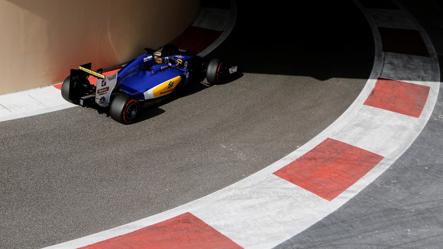 Marcus Ericsson (SWE) Sauber C35 at Formula One World Championship, Rd21, Abu Dhabi Grand Prix, Qualifying, Yas Marina Circuit, Abu Dhabi, UAE, Saturday 26 November 2016. © Sutton Images