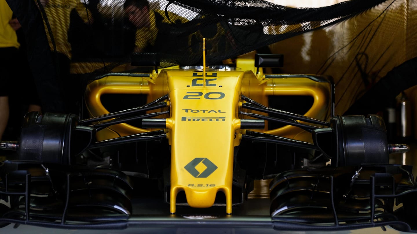 Renault Sport F1 Team RS16 chassis and front wheel hub detail at Formula One World Championship, Rd21, Abu Dhabi Grand Prix, Race, Yas Marina Circuit, Abu Dhabi, UAE, Sunday 27 November 2016. © Sutton Images