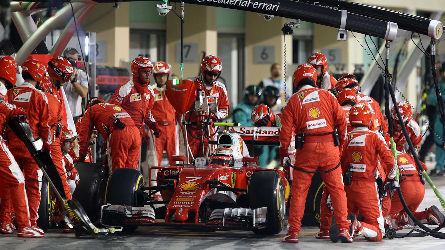 Kimi Raikkonen (FIN) Ferrari SF16-H pit stop at Formula One World Championship, Rd21, Abu Dhabi Grand Prix, Race, Yas Marina Circuit, Abu Dhabi, UAE, Sunday 27 November 2016. © Sutton Images