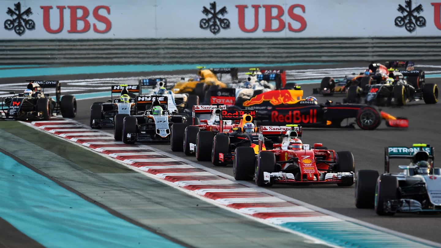 Max Verstappen (NED) Red Bull Racing RB12 spins at the start of the race at Formula One World