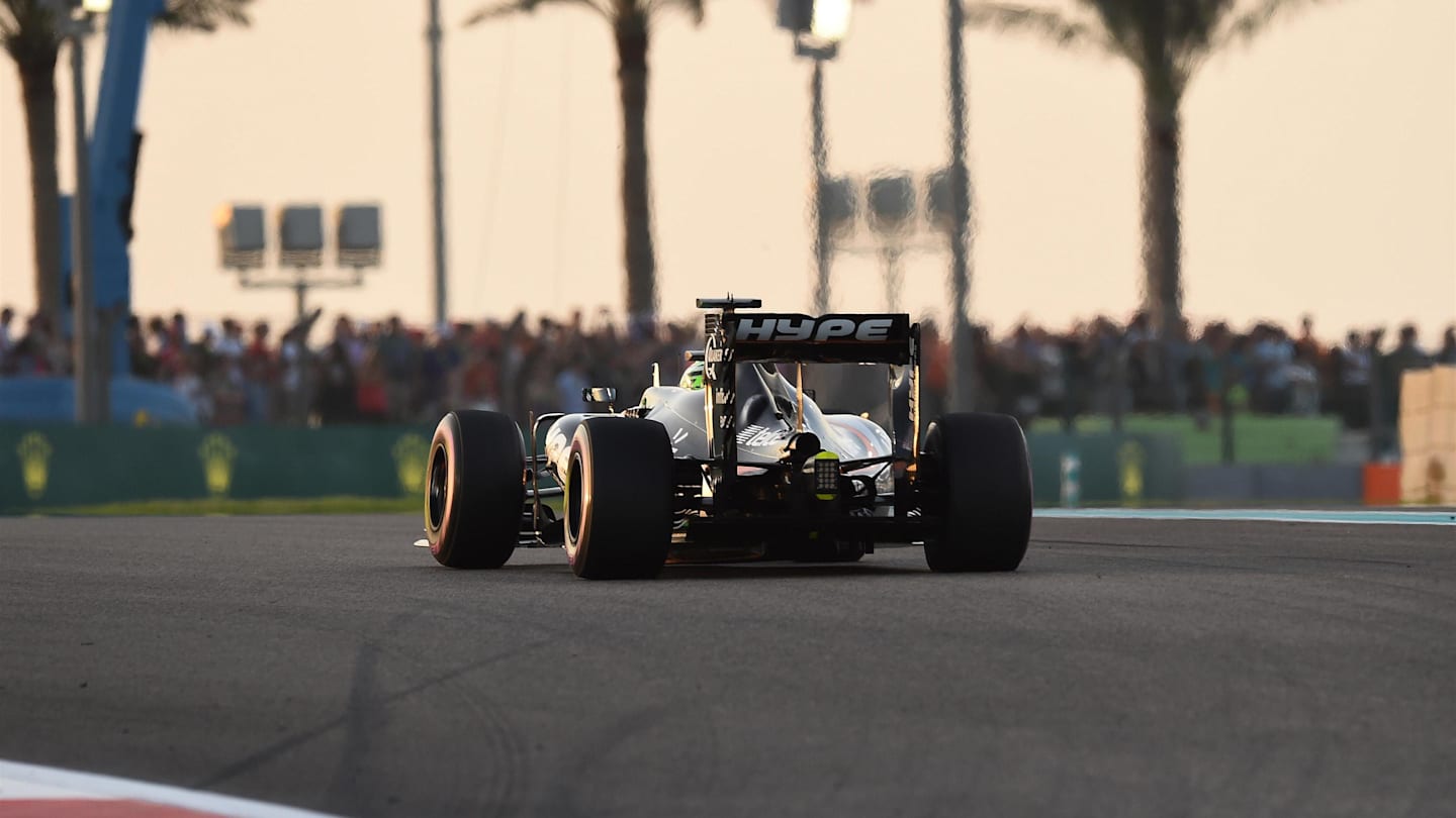 Nico Hulkenberg (GER) Force India VJM09 at Formula One World Championship, Rd21, Abu Dhabi Grand Prix, Race, Yas Marina Circuit, Abu Dhabi, UAE, Sunday 27 November 2016. © Sutton Images