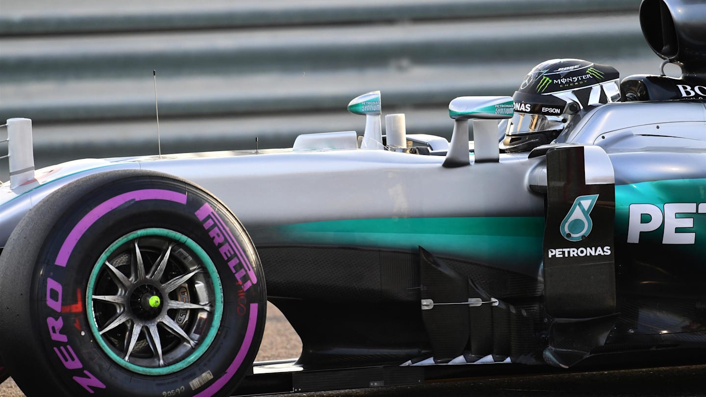 Nico Rosberg (GER) Mercedes-Benz F1 W07 Hybrid at Formula One World Championship, Rd21, Abu Dhabi