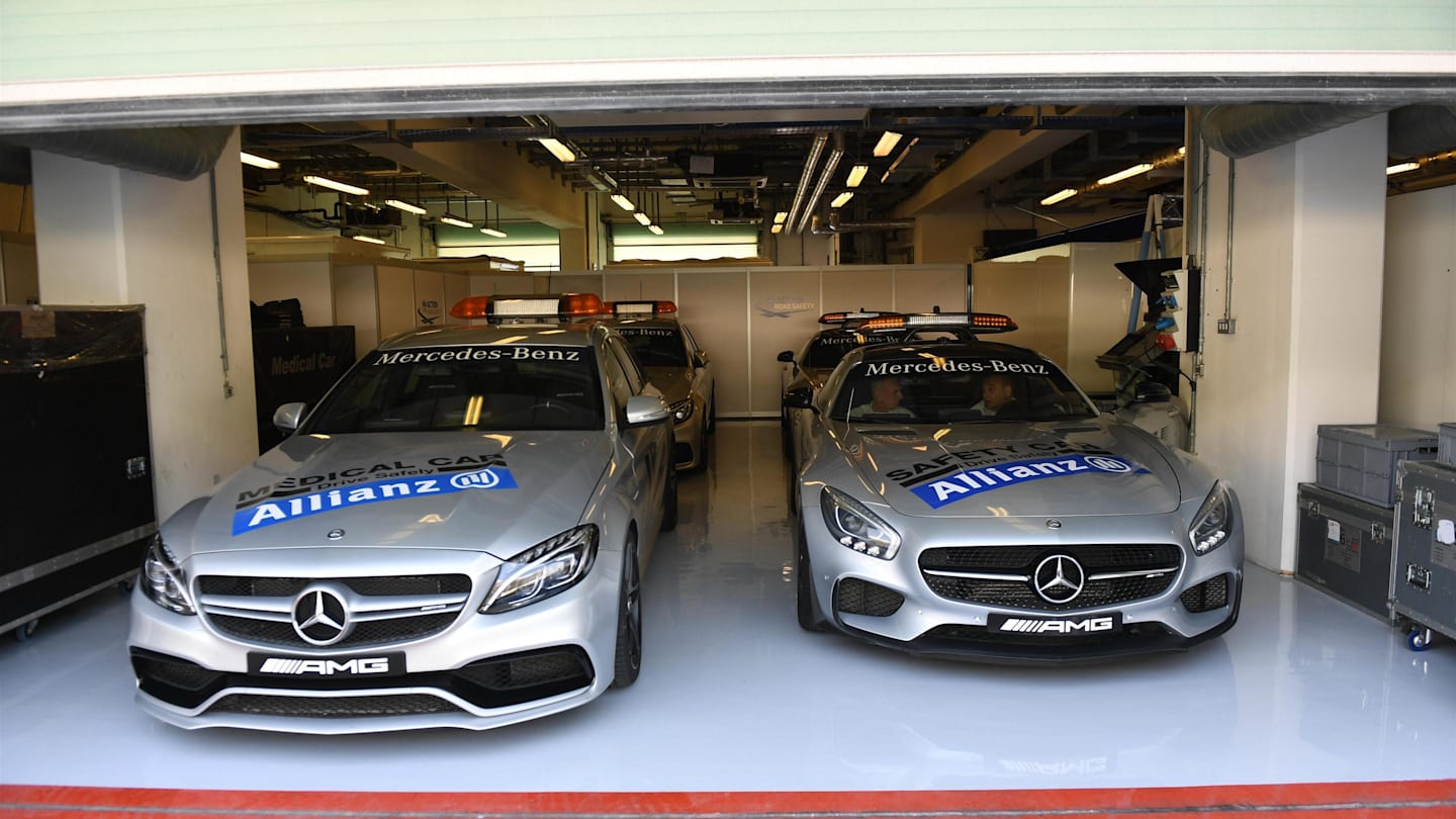 Medical car and Safety car at Formula One World Championship, Rd21, Abu Dhabi Grand Prix, Preparations, Yas Marina Circuit, Abu Dhabi, UAE, Thursday 24 November 2016. © Sutton Images