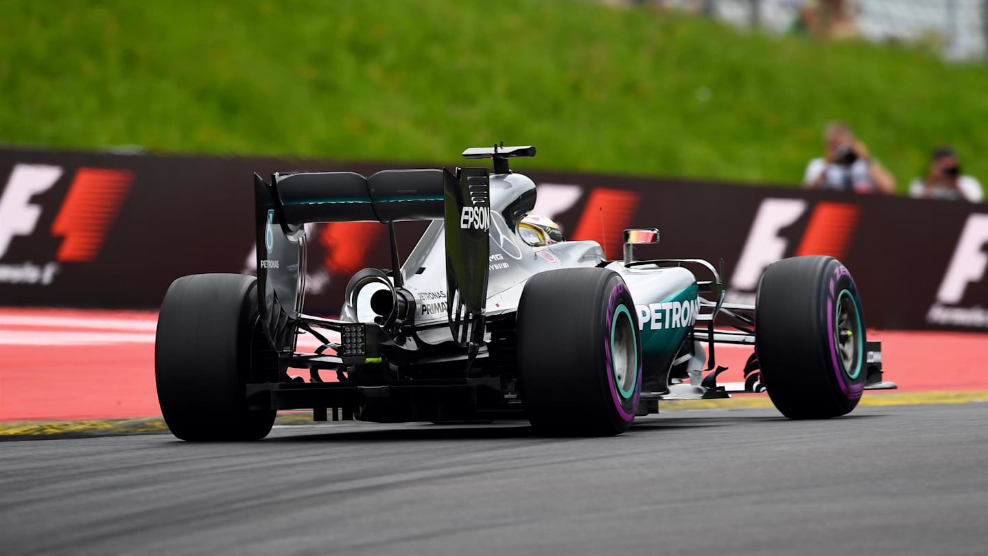 Lewis Hamilton (GBR) Mercedes-Benz F1 W07 Hybrid at Formula One World Championship, Rd9, Austrian